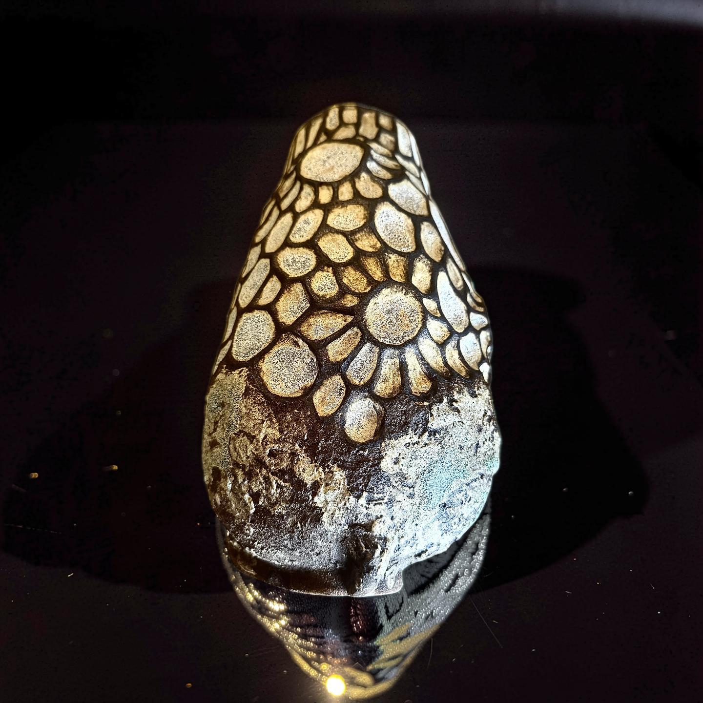 Handcrafted Ceramic Vase – Wabi-Sabi Stone Texture, Geometric Pattern Ambient