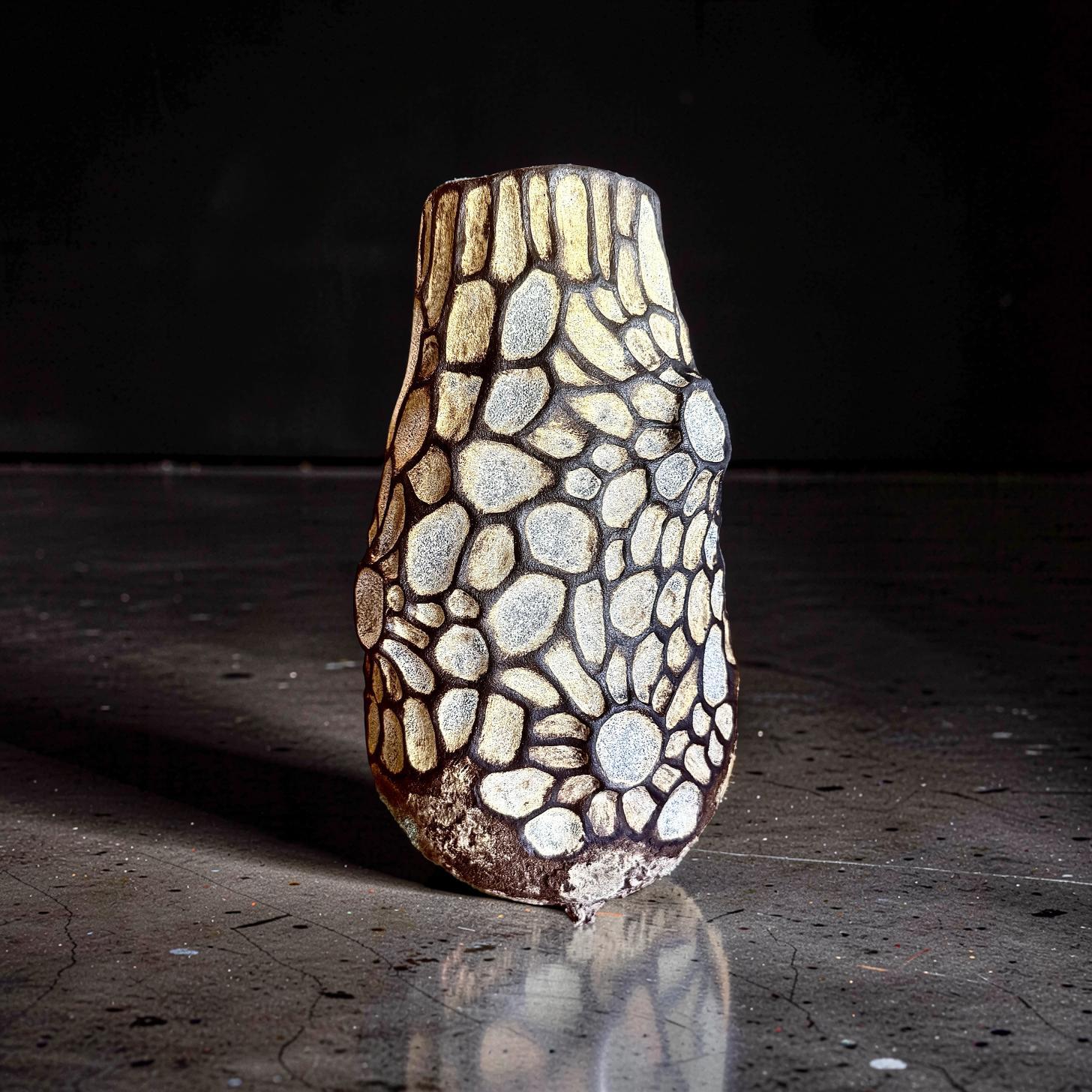 Handcrafted Ceramic Vase – Wabi-Sabi Stone Texture, Geometric Pattern Ambient